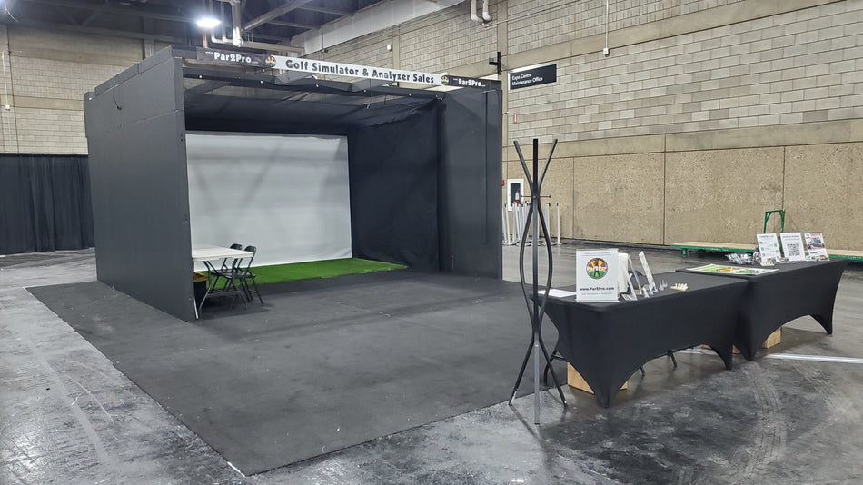 OPEN BOX 15.75x10x10 Built-In Golf Enclosure