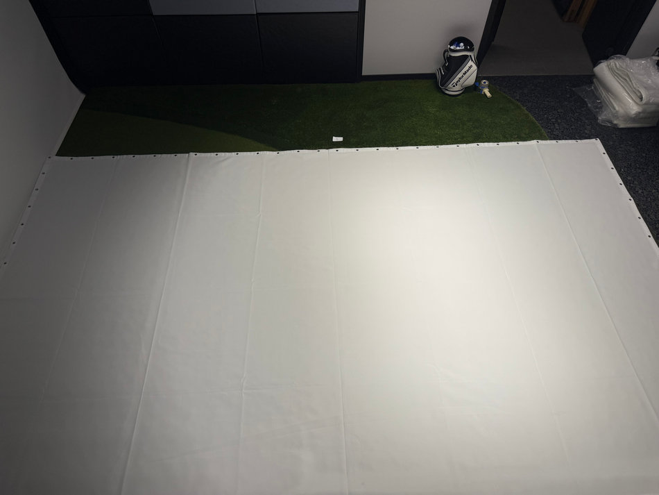 PRE-OWNED SQ-W Impact Projection Screen 18x10.5