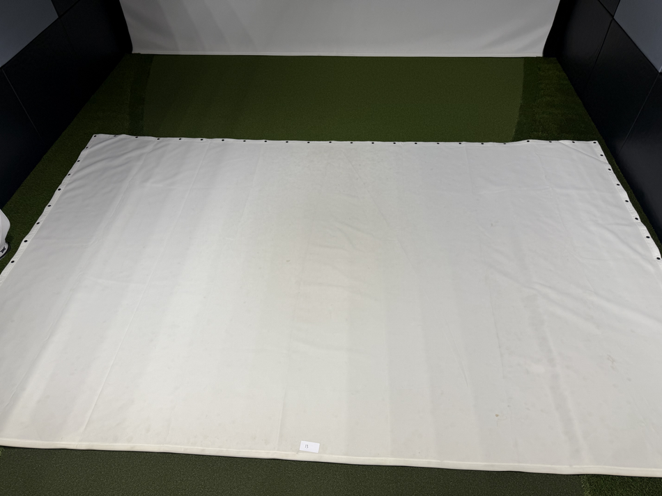 PRE-OWNED SQ-124 Impact Projection Screen 15x9.5